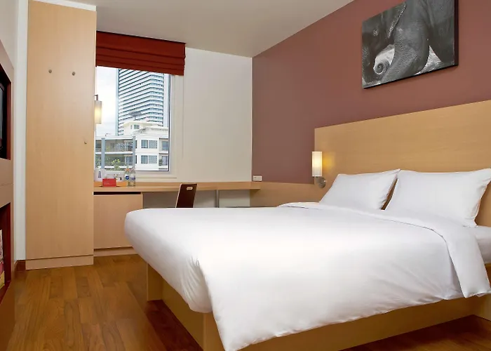 Ibis Sathorn Hotel