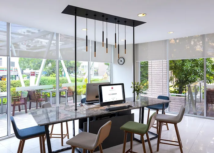 Ibis Sathorn Hotel 3*