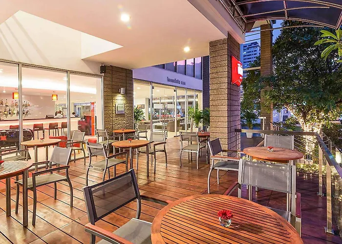 Ibis Sathorn Отель