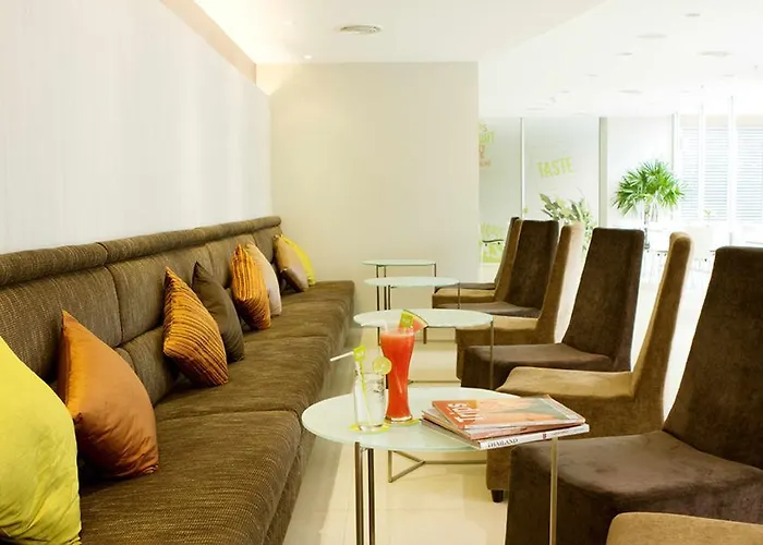 Ibis Sathorn Бангкок